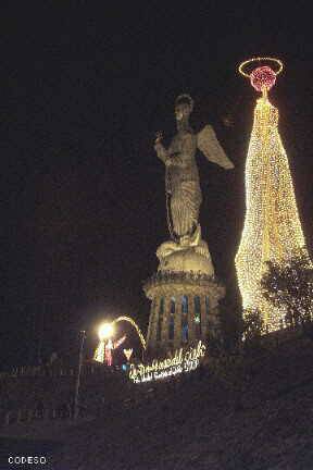 La Virgen del Panecillo y El Belén